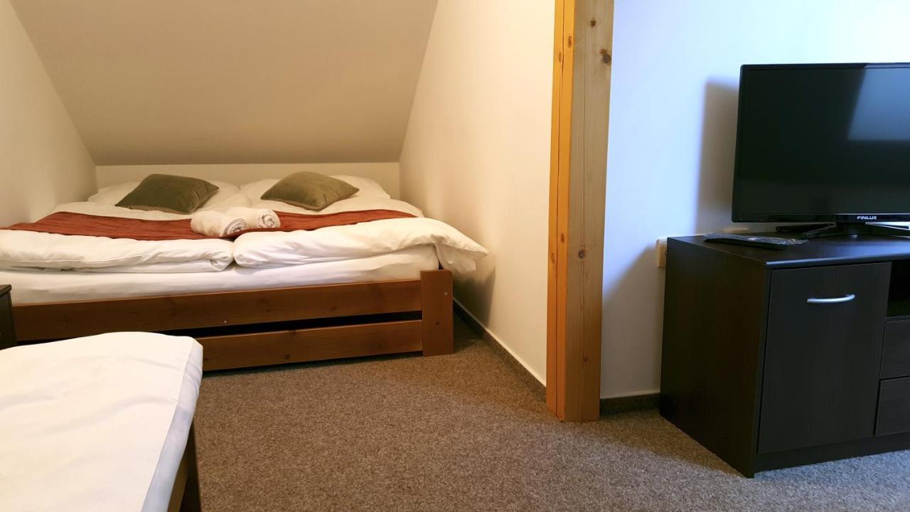 Rodinny Pension U Soudku Рудник Экстерьер фото