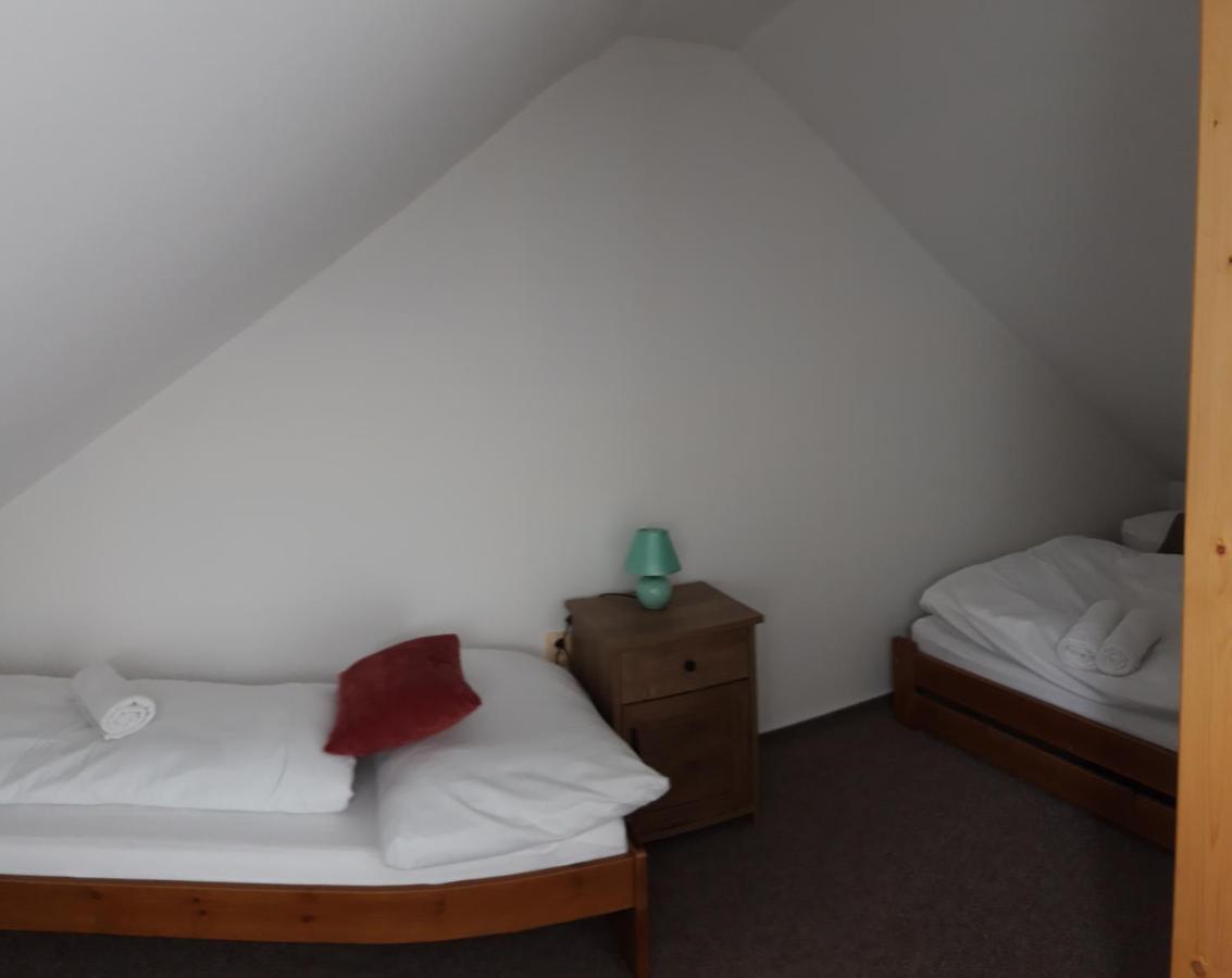 Rodinny Pension U Soudku Рудник Экстерьер фото